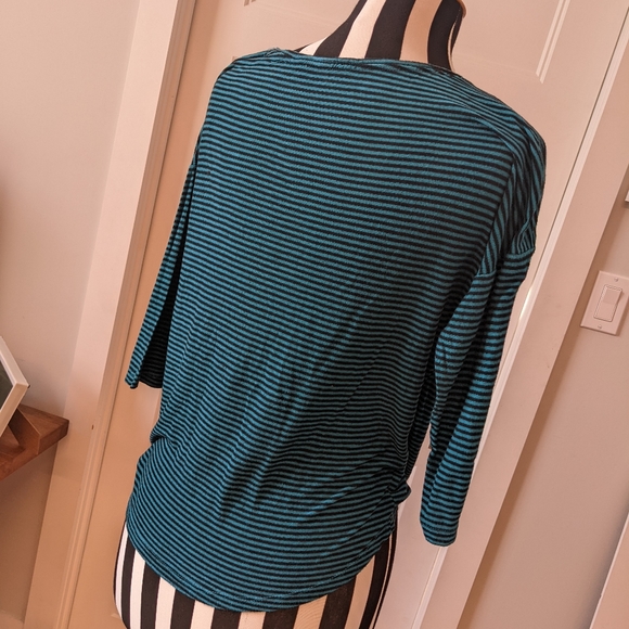 Striped high low t-shirt - Picture 3 of 5